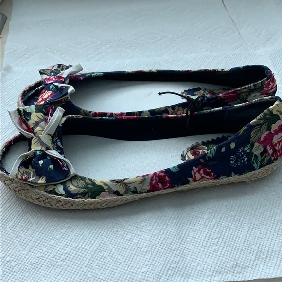 Flat open toe shoes - Picture 3 of 4